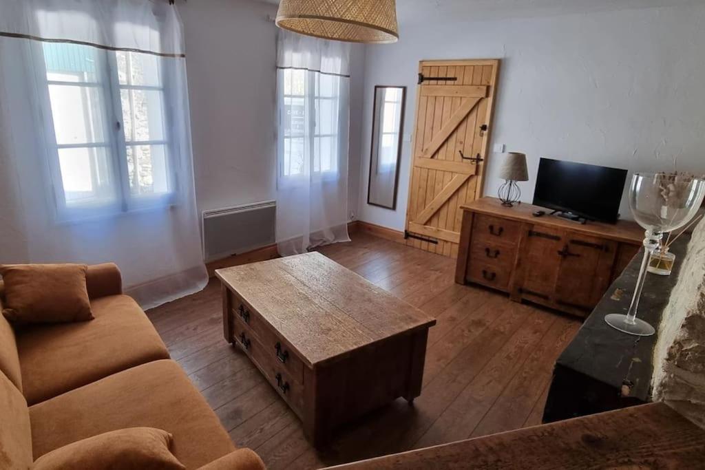 Le Pavillon Bleu Vouvant - Gite Maison Extérieur photo